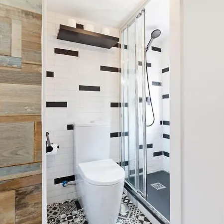 Bright 1 Bedroom In St George's Castle Апартаменты